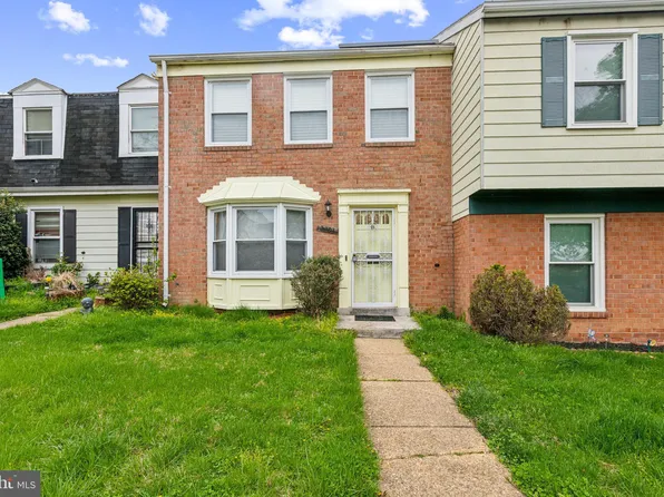 2213 Dawn Ln, Temple Hills, MD 20748
