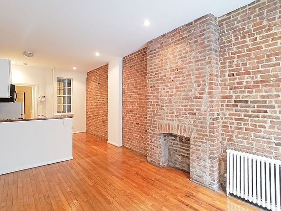 3rd image of 229 E 89th St APT 1FE