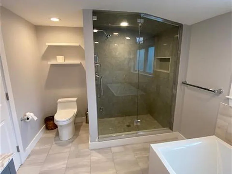 41-43 Garrison Ave #2 — Photo 18