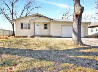 521 S Wire Ave, Haysville, KS 67060