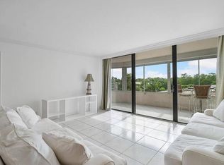 3589 S Ocean Blvd APT 312, South Palm Beach, FL 33480