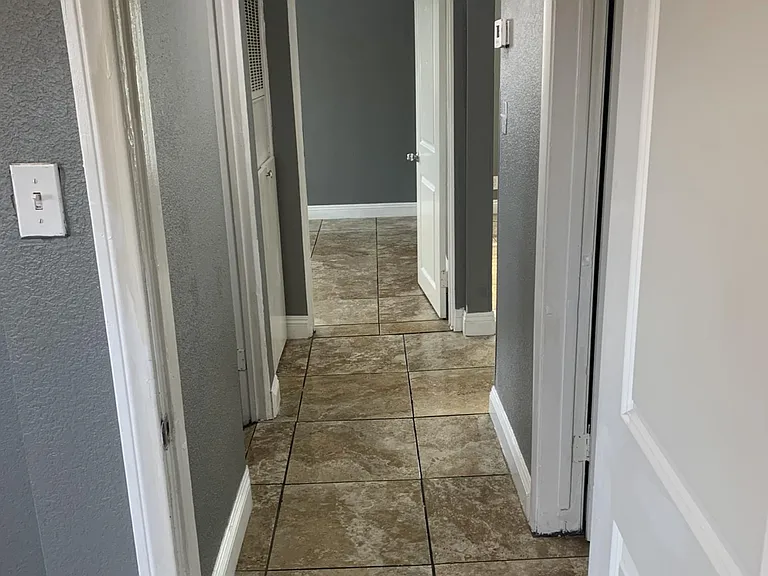 1723 Linden Ave — Photo 20