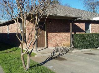 1322 Country Club Rd APT E, Cleburne, TX 76033