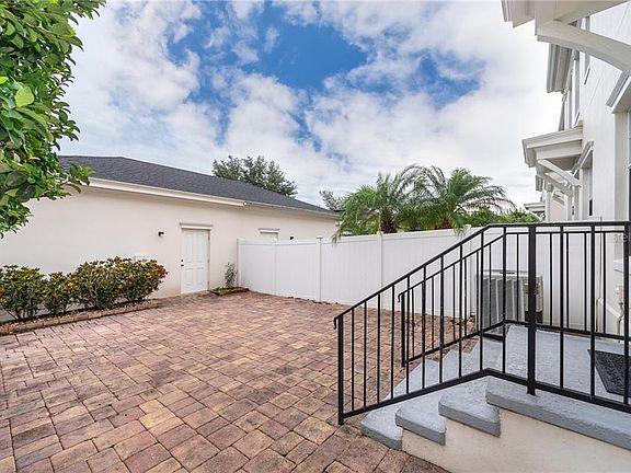 5th image of 5435 Baldwin Park St