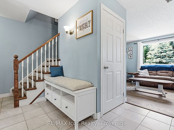 4th image of 43 Moffatt Ln