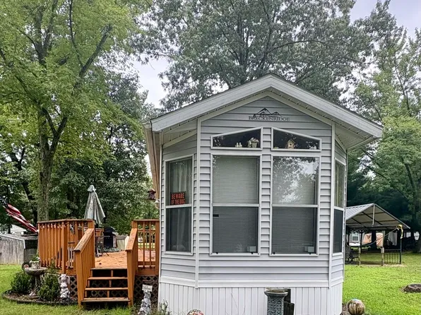 8/25 Woodhaven Dr E, Sublette, IL 61367