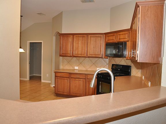 4th image of 310 Hidden Brook Ln