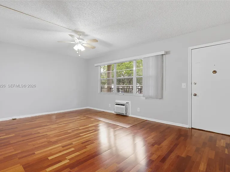 151 SW 134th Way #206N — Photo 5