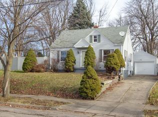 1415 Leonora Ave, Akron, OH