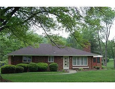 2357 Nevin Dr photo 1