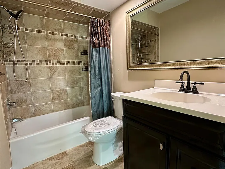 435 Meade Ct — Photo 15