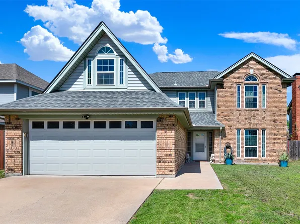 2828 Linden Ln, Grand Prairie, TX 75052