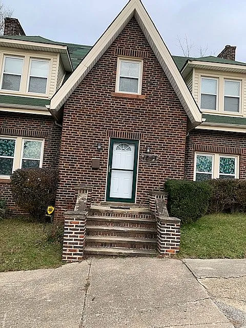 1837 Willowhurst Rd photo 1