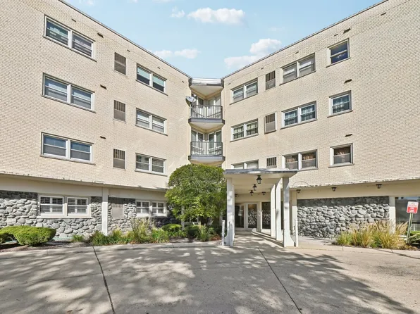8001 Lockwood Ave APT 309, Skokie, IL 60077