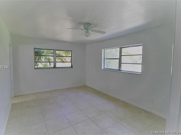 2nd image of 15201 NE 6th Ave APT C111