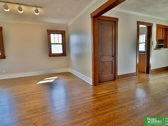 4th image of 5719 Rees St