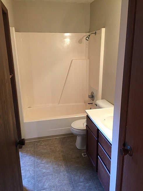 1st image of 1291 Country Side Dr APT B