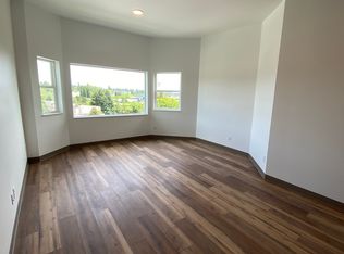 5200 22nd Ave NE #4, Seattle, WA 98105