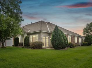 5787 Prairie Ridge Dr #123, Shoreview, MN 55126