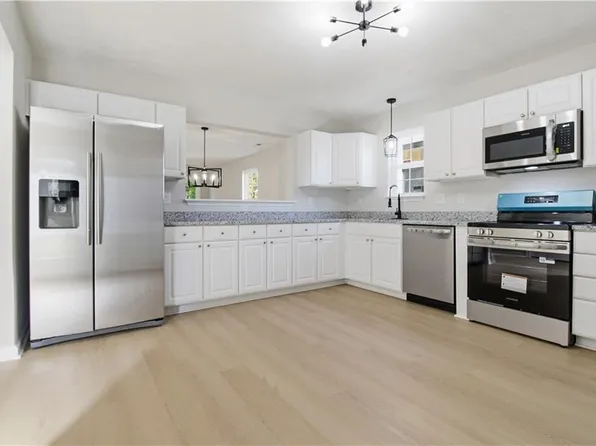 25 Ireland St, Hampton, VA 23663