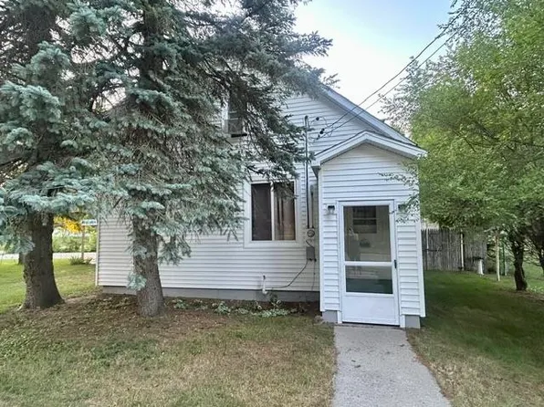 706 W Beech St, Gladwin, MI 48624