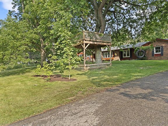 2nd image of N8093 Lakeview ROAD