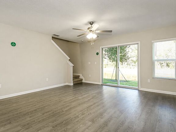 4th image of 787 Henley Ct