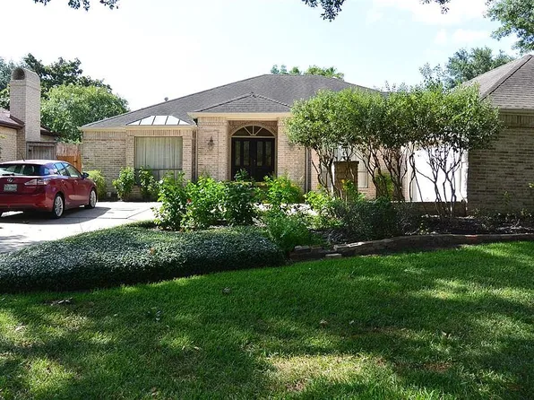 13110 Waldemere Dr, Houston, TX 77077