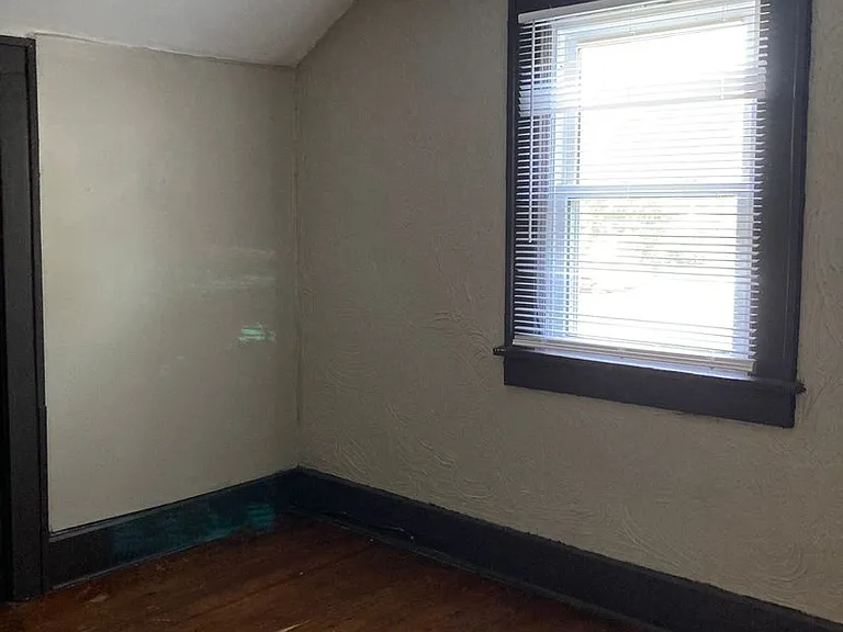605 W Beechwood Ave — Photo 22