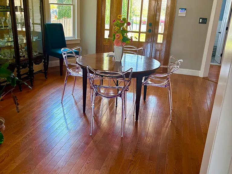 1305 Locust Dr — Photo 8