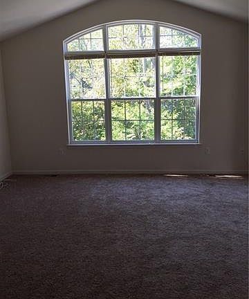 4th image of 3896 Radcliff Dr