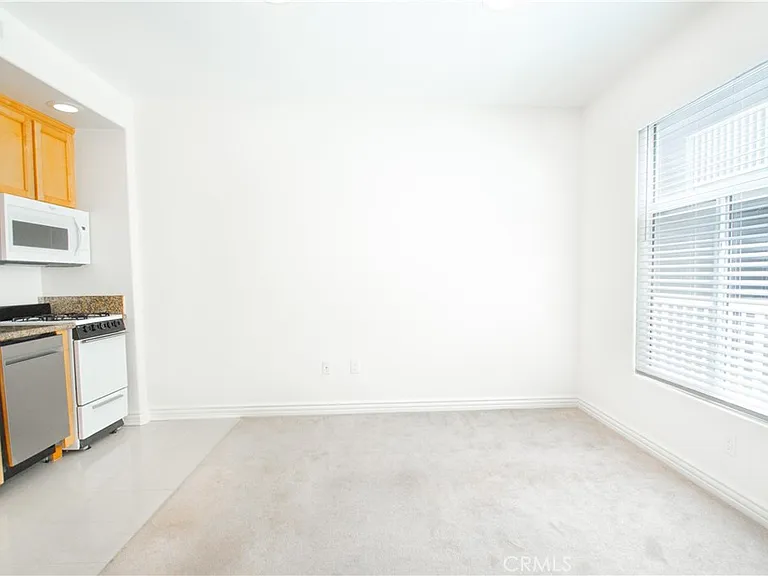 3662 Clarington Ave #3 — Photo 20