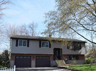 295 Juniper Ridge Dr, Waterbury, CT 06708