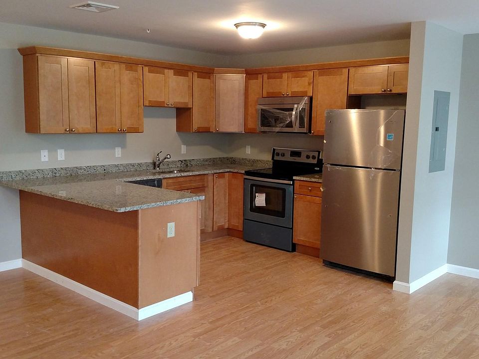 1st image of 81 Birch St Unit 207