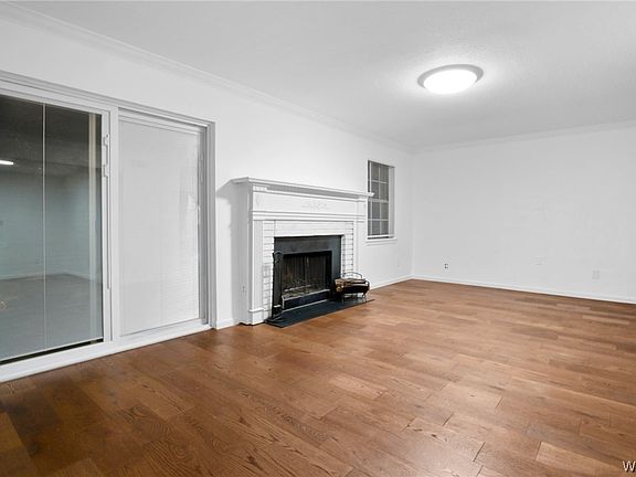 5th image of 204 22nd St N