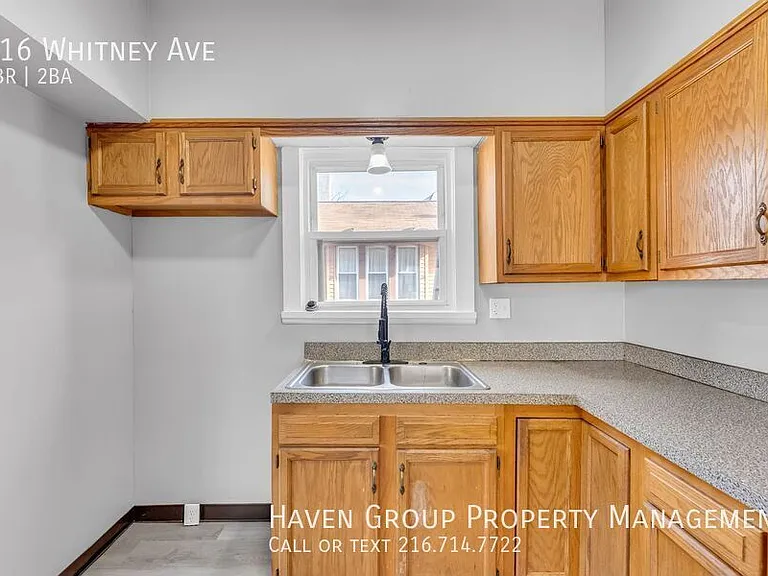 516 Whitney Ave — Photo 15