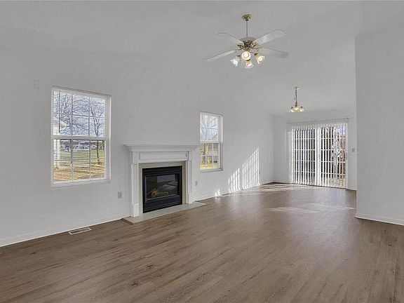 2nd image of 156 Northbay Ct