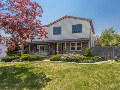 98 Harp Ln, Sayville, NY, 11782