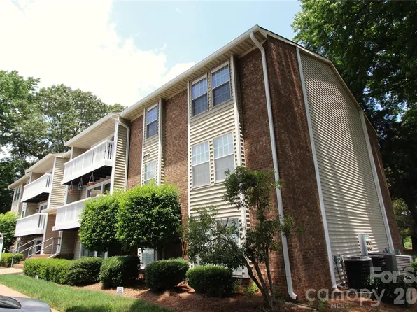 1645 Arlyn Cir APT M, Charlotte, NC 28213