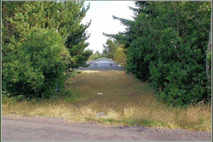Private lot at the beach