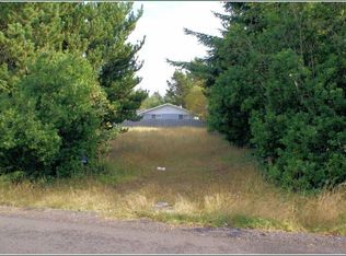 147 S Razor Clam Dr SW, Ocean Shores, WA 98569