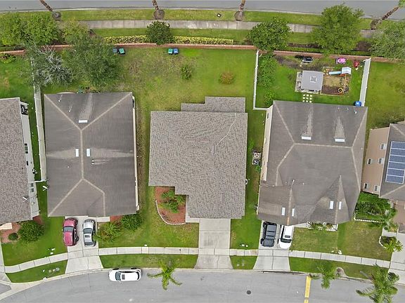 2nd image of 2827 Sand Arbor Cir