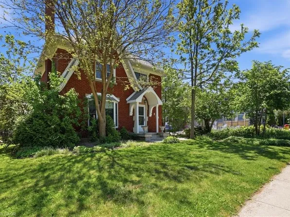 859 Queens Blvd, Kitchener, ON N2M 1A6