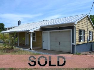 217 S Main St, Broadway, VA 22815