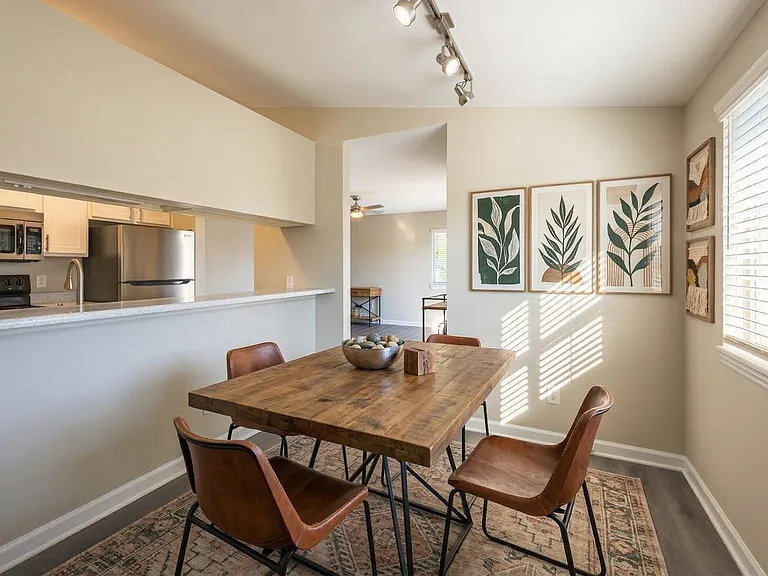 Crescent Oaks — Photo 9