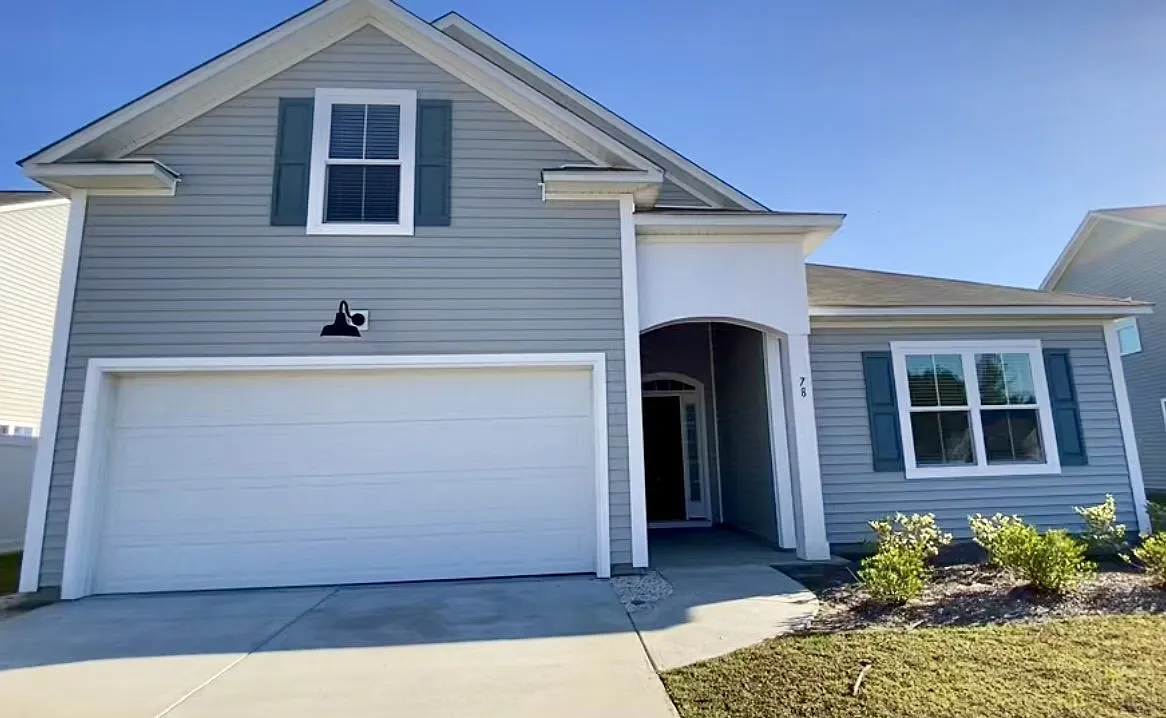 4 bed, 2.0 bath, 1612 sqft, $2,595 — Photo 1
