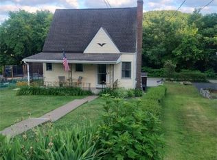 423 Woodland Rd, North Versailles, PA 15137