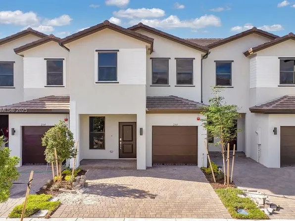 250 SW 159th Ln, Hollywood, FL 33027