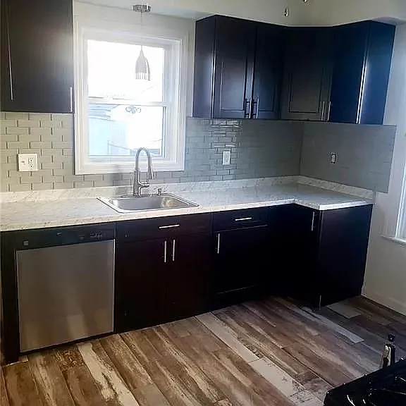223 Armington St — Photo 2