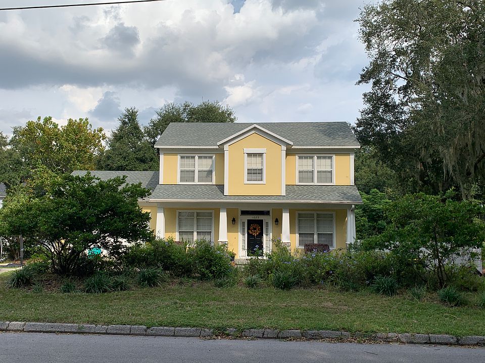 1st image of 1689 Rosewood Dr